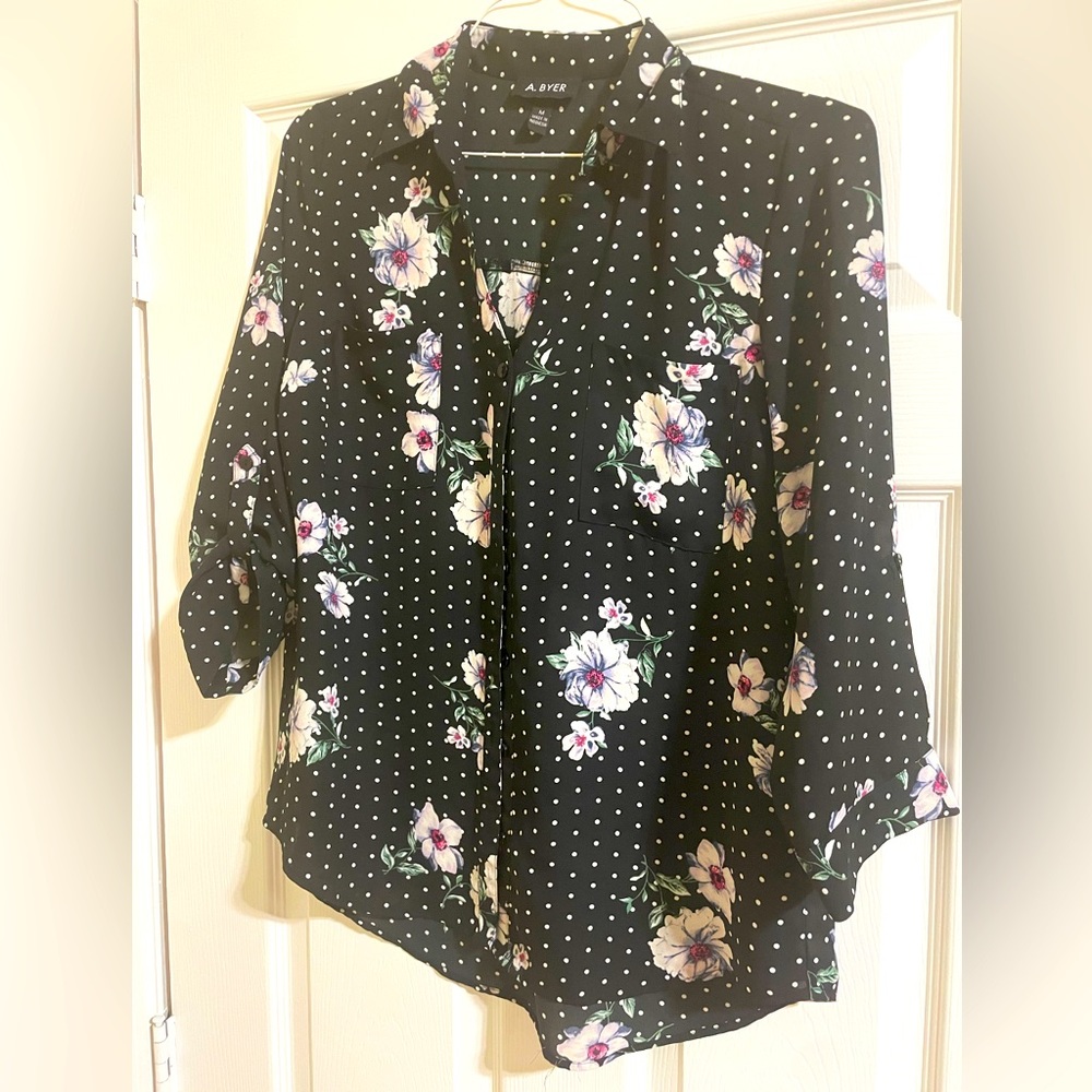 Preowned Button down blouse